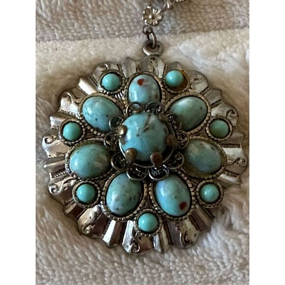 Vintage necklace  - Picture 2 of 6